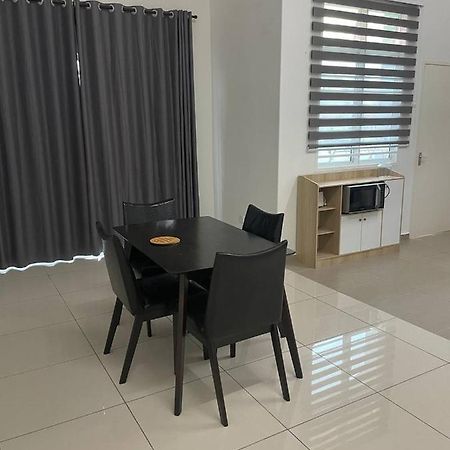 Bungalow Homestay Jasin Perdana Zewnętrze zdjęcie