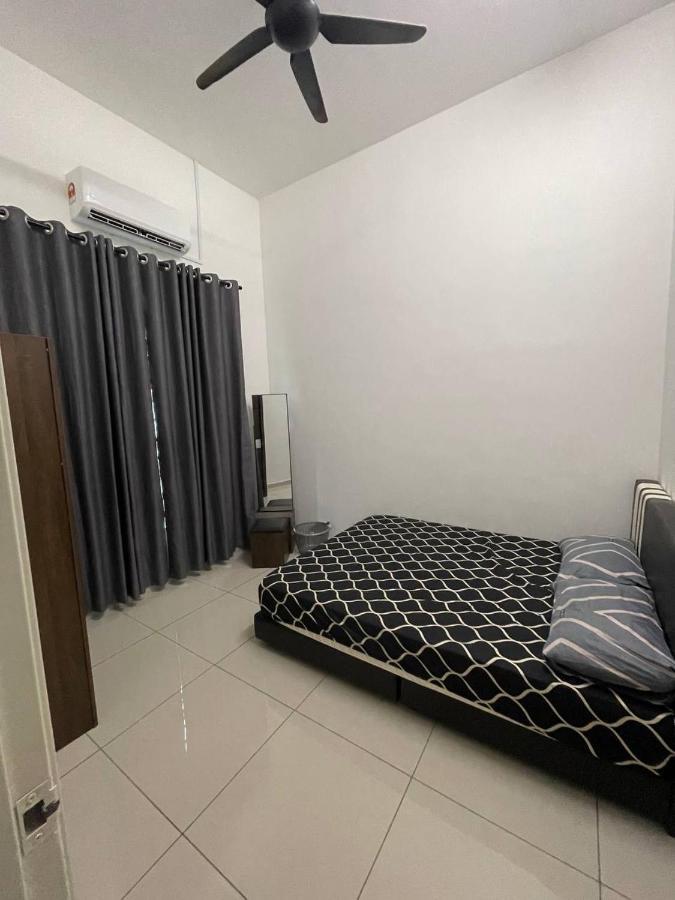 Bungalow Homestay Jasin Perdana Zewnętrze zdjęcie
